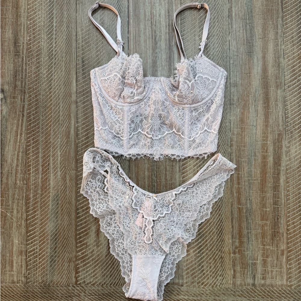 Victoria’s Secret Dream Angels Elegant Lace Bralette/Bustier and Panty Set